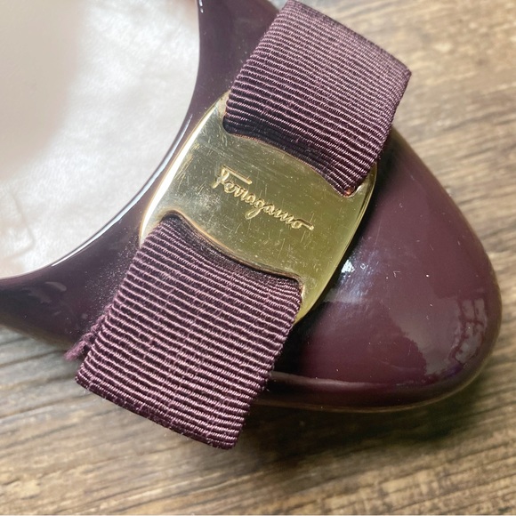 Salvatore Ferragamo Carla Pumps Kitten Heel in Burgundy/Wine Color - Picture 6 of 11